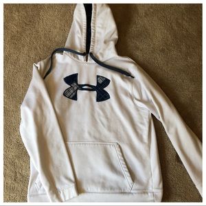 Under Armor sweatshirt